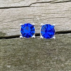 Sapphire blue crystal stud earrings 5 mm